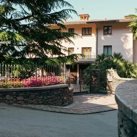 Villa Dervio * Ντέρβιο